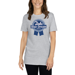 Dabs Blue Dream Sativa T-Shirt | Short-Sleeve T-Shirt | Strains Collection | Cannabis Incognito Apparel CIA | Flat T-shirt Mock Up Model Female Gray